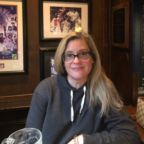 Meet your Posher, Joanne - Picture 2 of 2